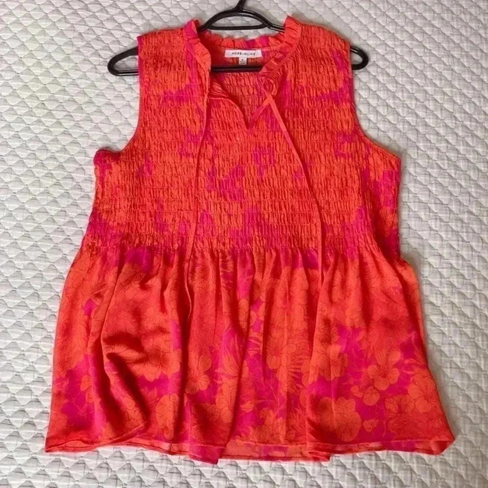Floral Print Flowy Peplum Sleeveless Top - Picture 4 of 12